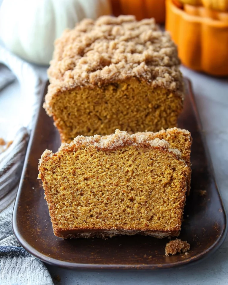 Pumpkin-Bread-with-Crumb-Topping-Recipe